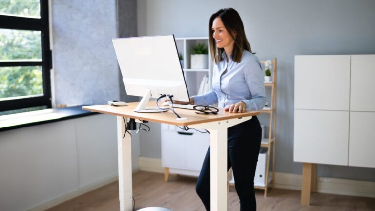 Standing desk