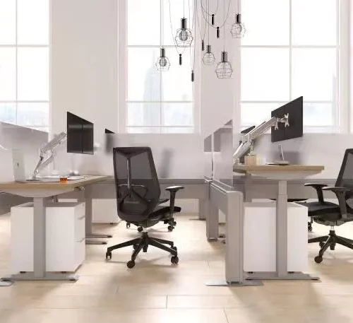 low wall glass workstation