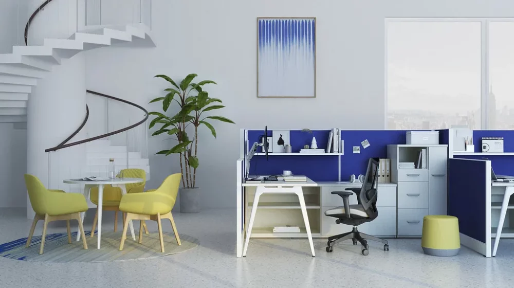 low wall workstation