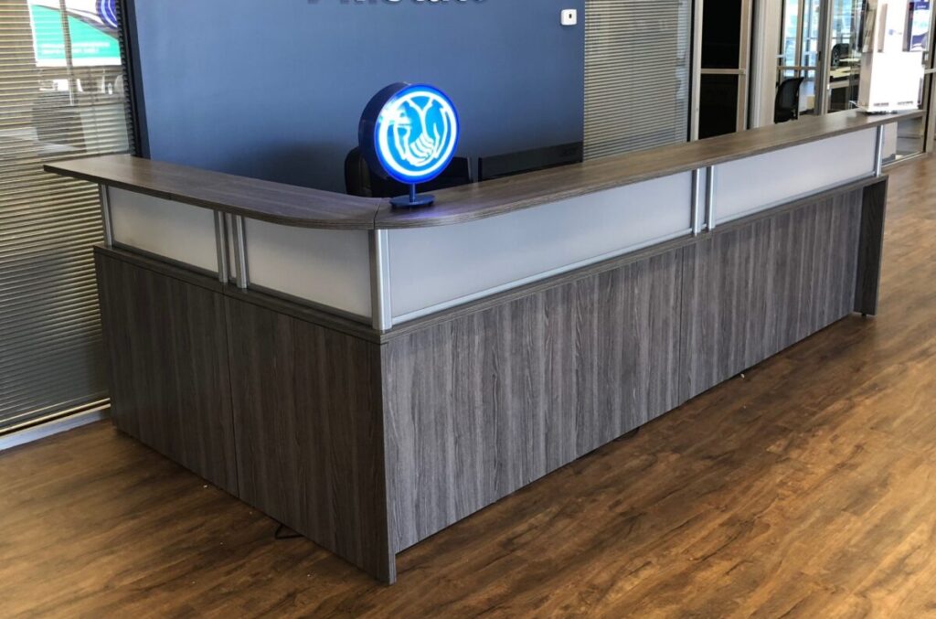 How Do First Impressions in Commercial Spaces Affect Customer Trust? How Do First Impressions in Commercial Spaces Affect Customer Trust?