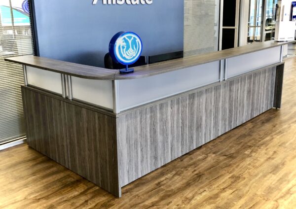 How Do First Impressions in Commercial Spaces Affect Customer Trust?