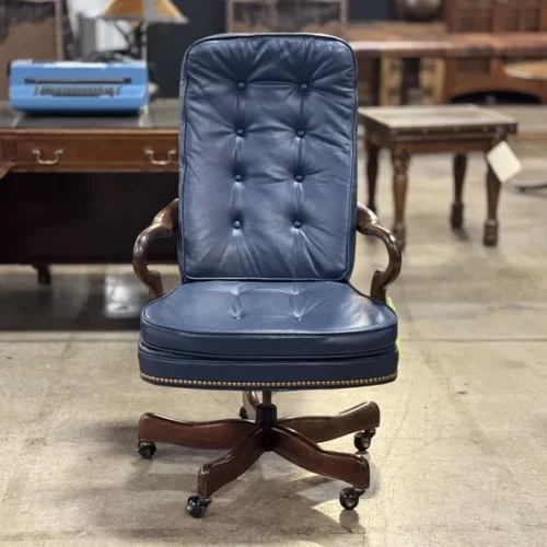 HICKORY EXECUTIVE CHAIR