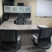 U Shape with glass door hutch