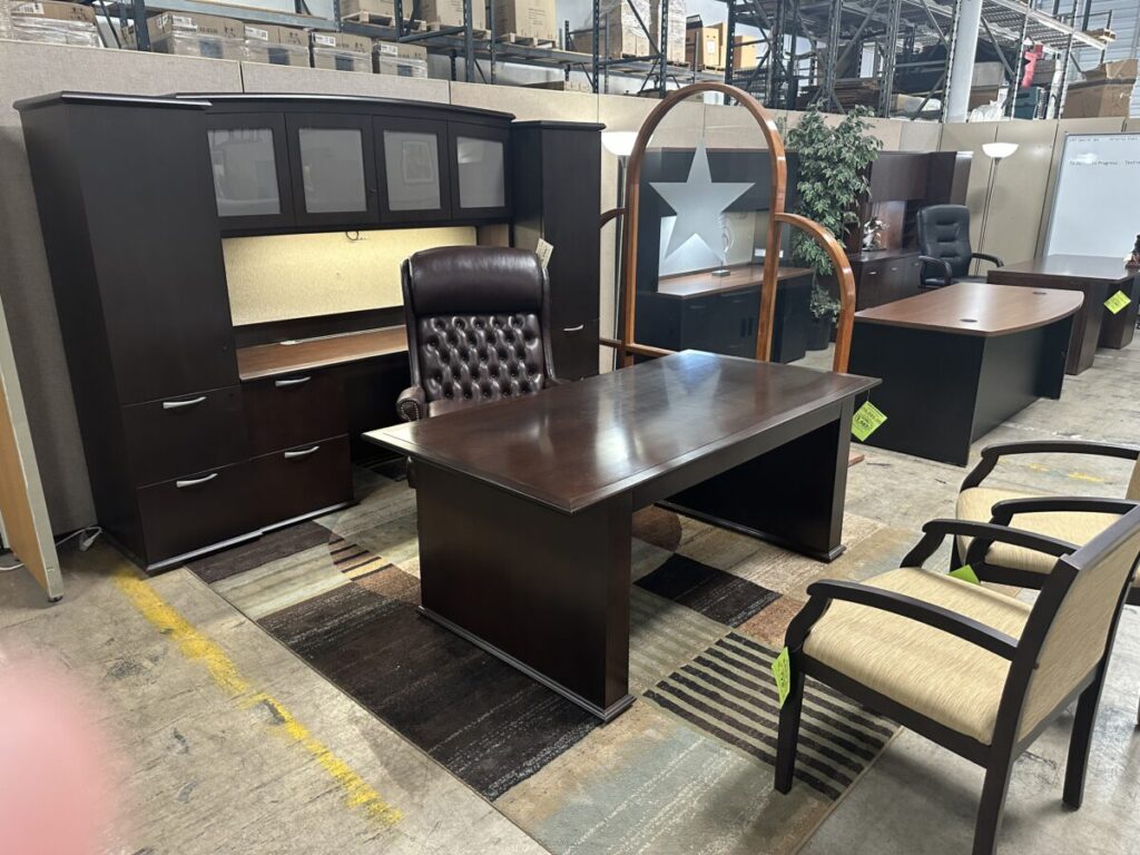 used desk - pre-owned office furniture