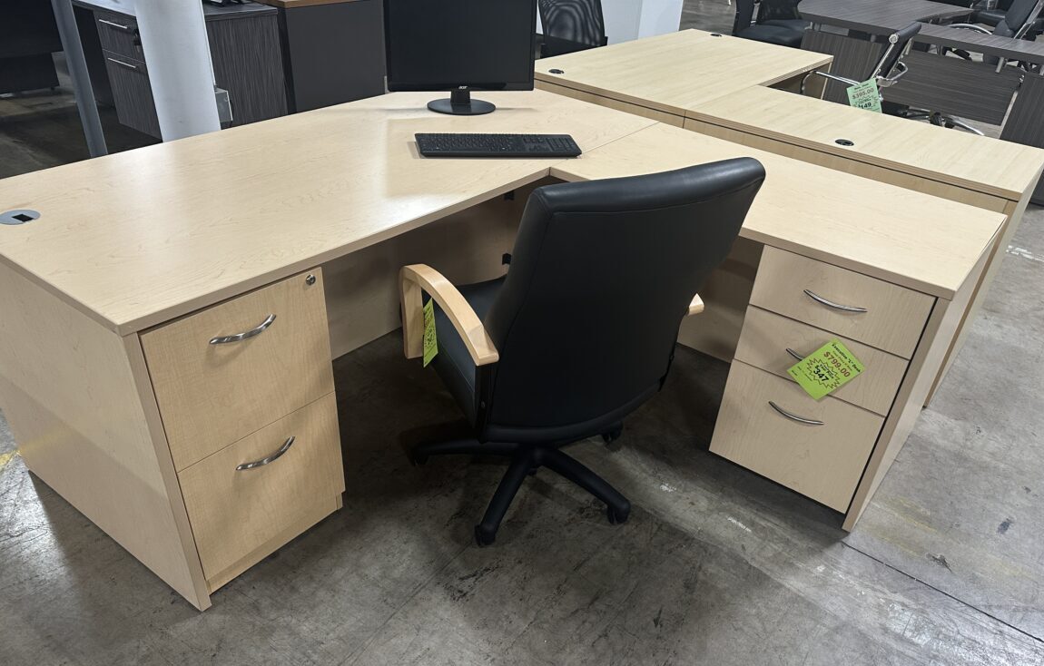 used desk - pre-owned office furniture