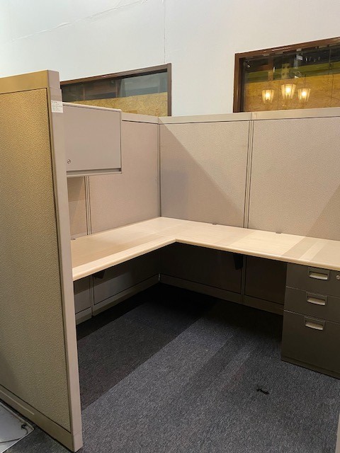 2536aa Steelcase Avenir work stations 65″H