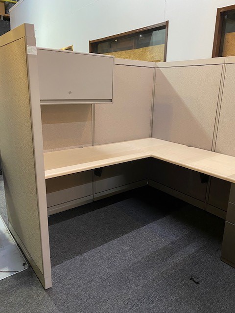 2536bb Steelcase Avenir work stations 65″H