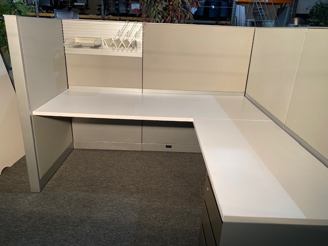 6736gg Answer stations