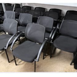USGC26 Black mesh guest chair MAIN PHOTO A (1)