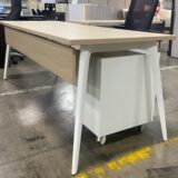 Used UT-7830 w side table -E