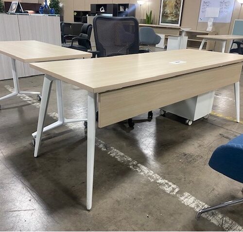 Used UT-7830 w side table -E