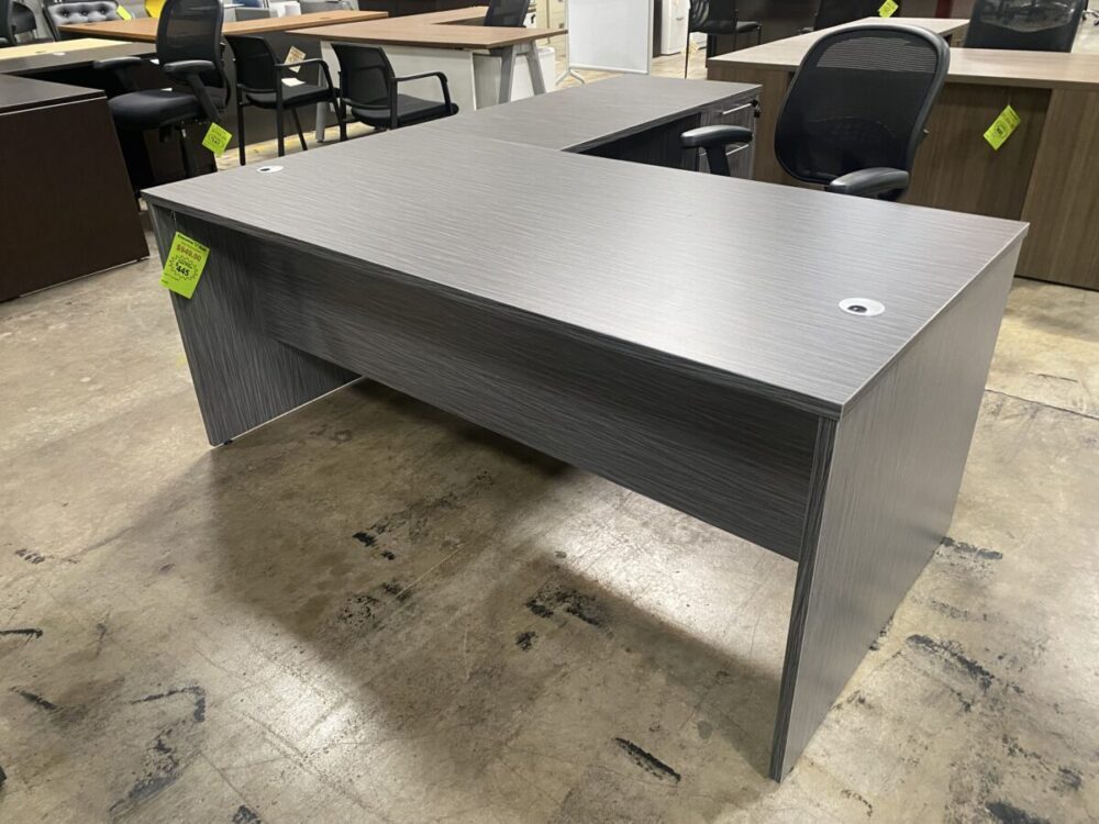 Used-Gray L Shape Desk/ULL15