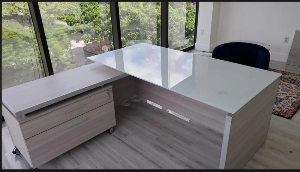 Blanc De Gris White Glass L Shape Blanc De Gris White Glass L Shape