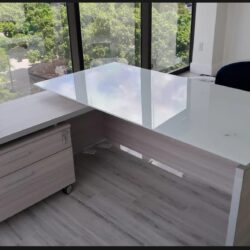 Blanc De Gris White Glass L Shape