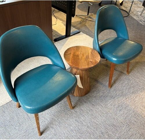 USGC-21 Saarinen Wood legs
