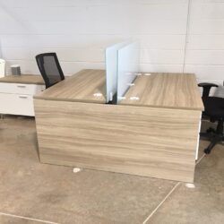 Benching desks C (2022_11_22 17_04_38 UTC)