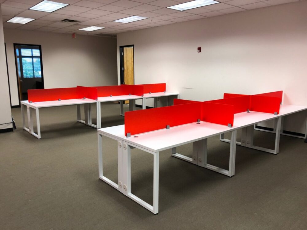 Red and White Cubicles b (2022_11_22 17_04_38 UTC) Red and White Cubicles b (2022_11_22 17_04_38 UTC)