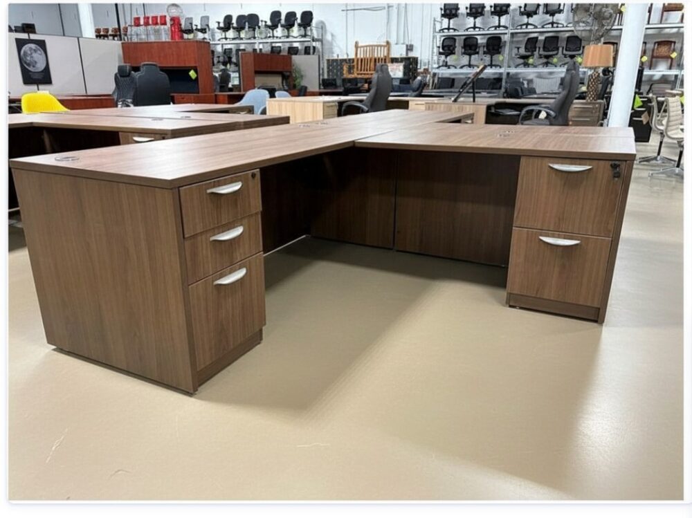ULL12 Walnut Med L MAIN PHOTO a jpg