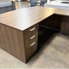 Walnut U Shape with hutch d